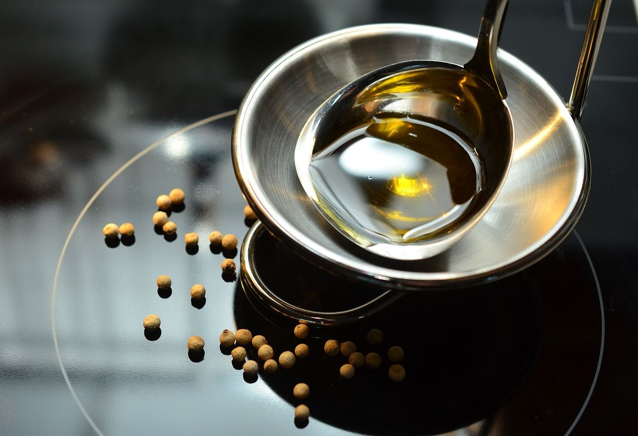 Extra Virgin Olive Oil als Gewürz in vielen Gerichten – Olivenöl mit Gewürzen